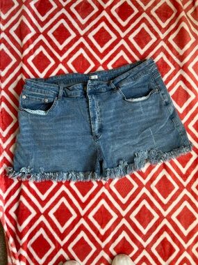 Yarn & Sea Denim Frayed Hem Women’s Shorts - Blue 16